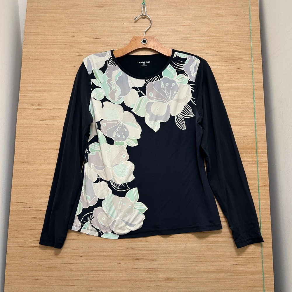 Lands End Womens Small 6-8 Navy Blue Floral Graphic Long Sleeve Crew Neck Top